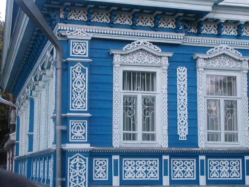 Прорезная домовая резьба, фронтоны