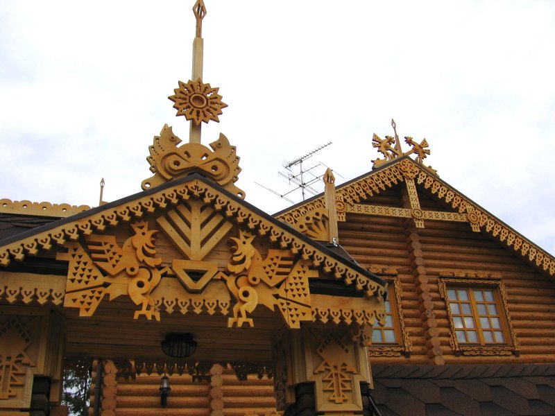 Глухая домовая резьба Городец