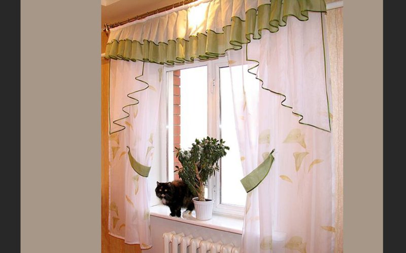 Ламбрекен на кухню