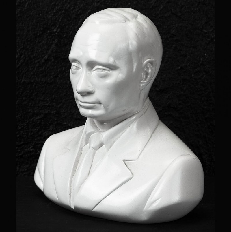 Гипсовая голова в интерьере