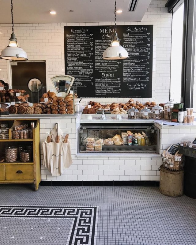 Кафе-кондитерская «Bakery Chicago Family»