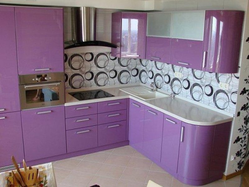 Кухонный гарнитур фиолетовый