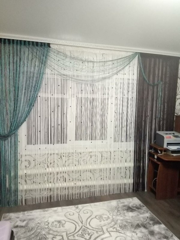 Нитяные шторы на кухню