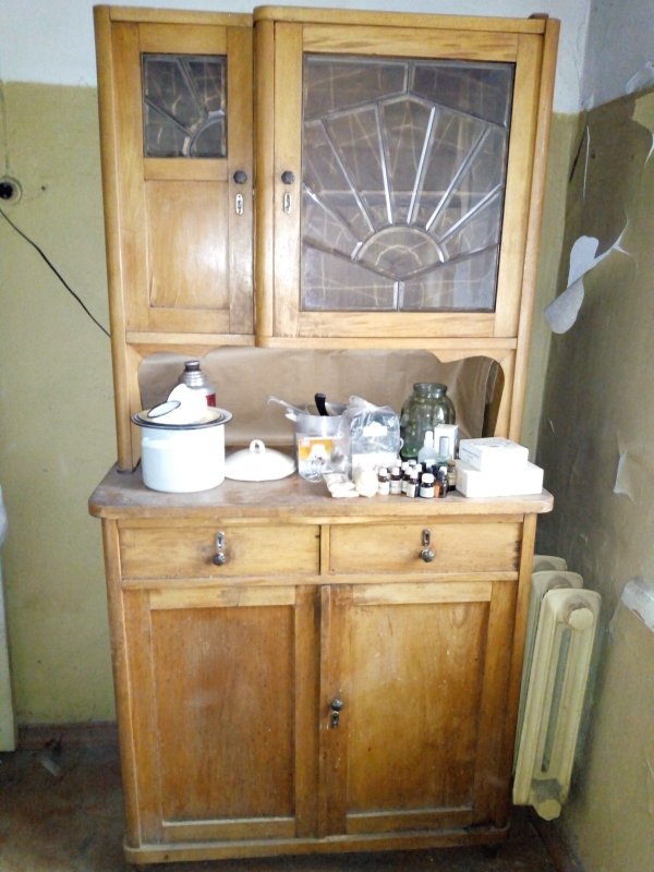 Старинный Бабушкин сервант