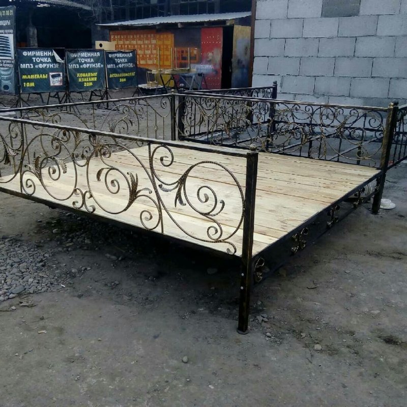Темир кровать топчан