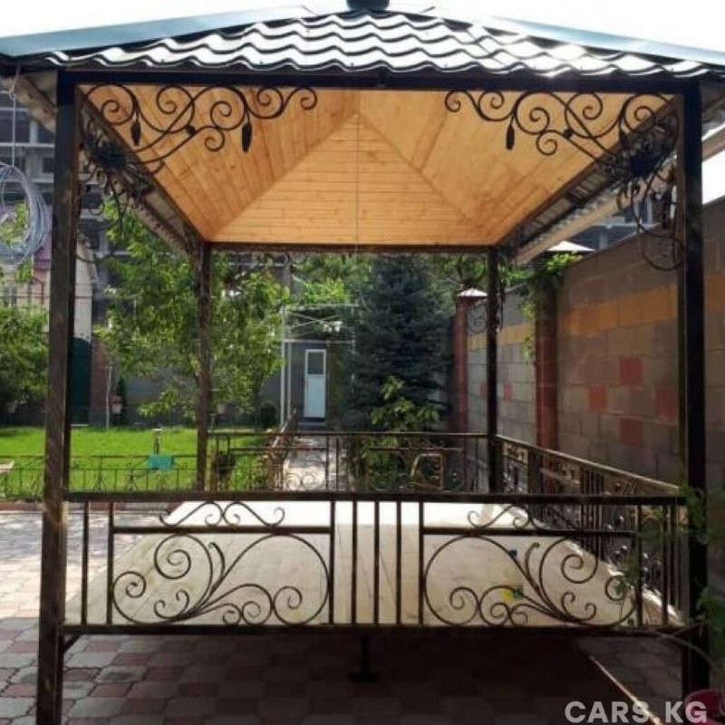 Пляжная беседка с балдахином