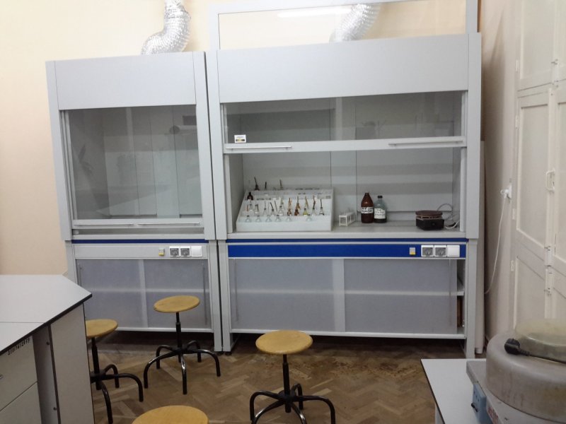 Шкаф вытяжной СОВЛАБ 1500 ШВКП