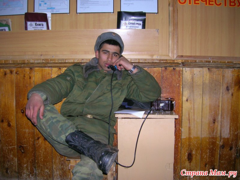 Солдат срочник на тумбочке