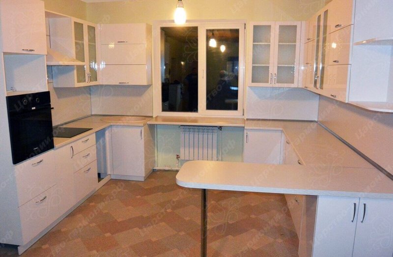 П образные кухни с барной стойкой