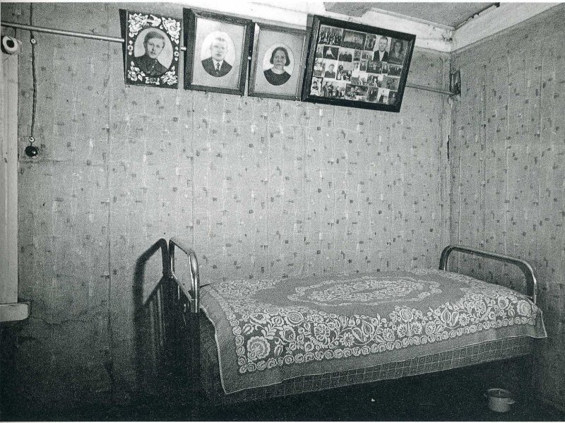 Старая кровать