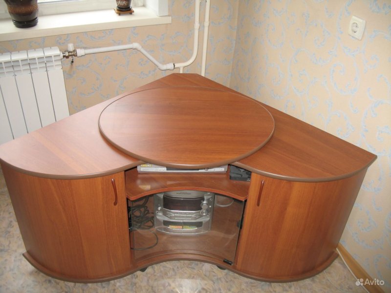 Угловой комод