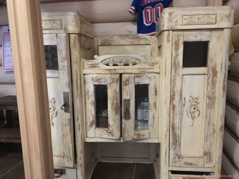Переделка старого серванта