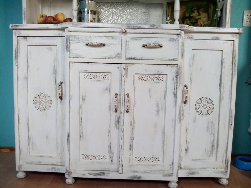 Отреставрированный буфет