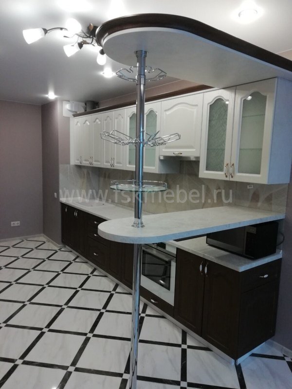 Маленькие кухонные гарнитуры с барной стойкой