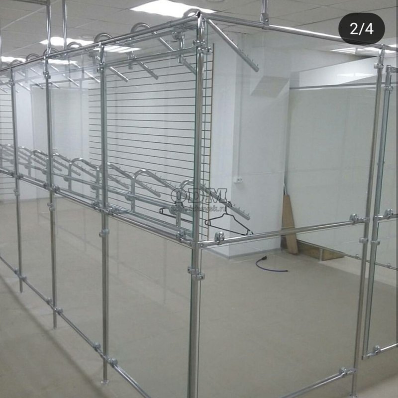 Стойки штанги в гардеробной