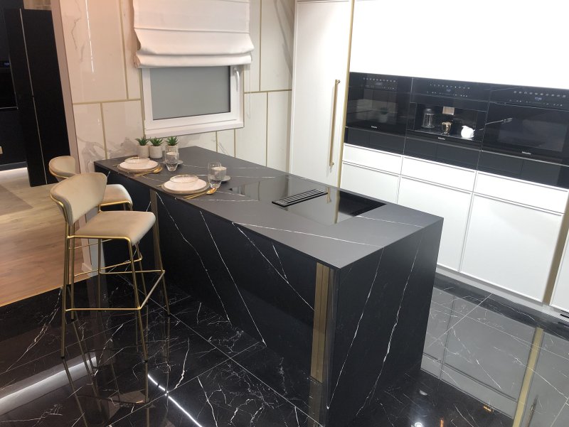 Кварцевый агломерат technistone poetic Black