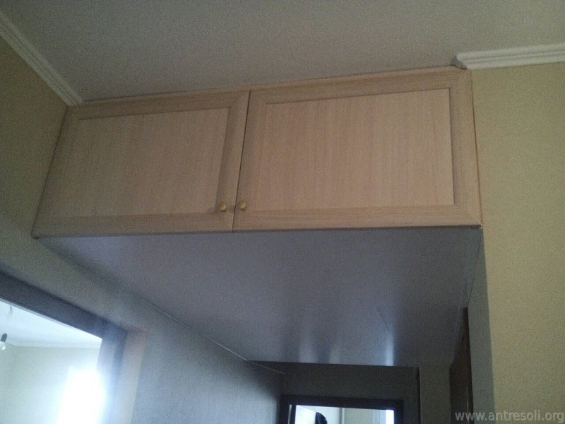 Раздвижные дверцы для антресолей