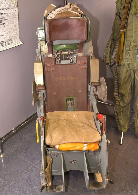 Катапультное кресло КС-4