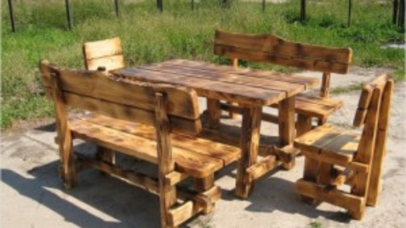Столы для дачи из дерева