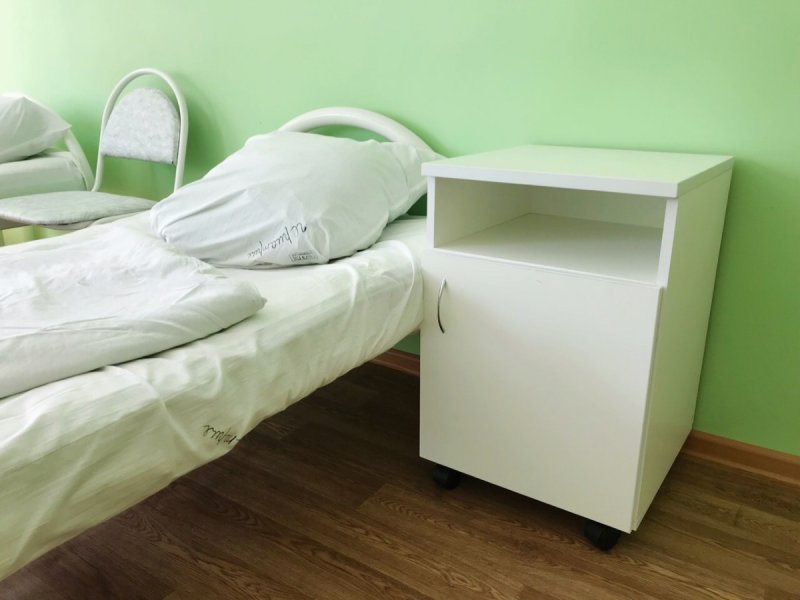 Тумбочка в больнице