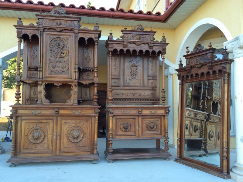 Реставрировать старый сервант