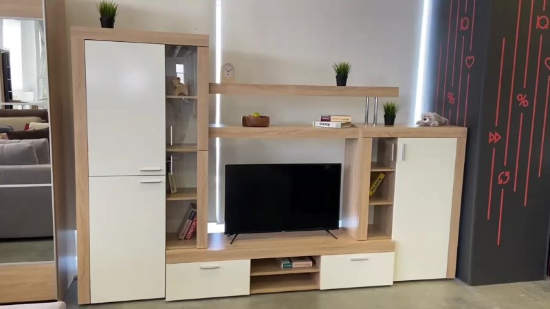 Стенка Монтана много мебели
