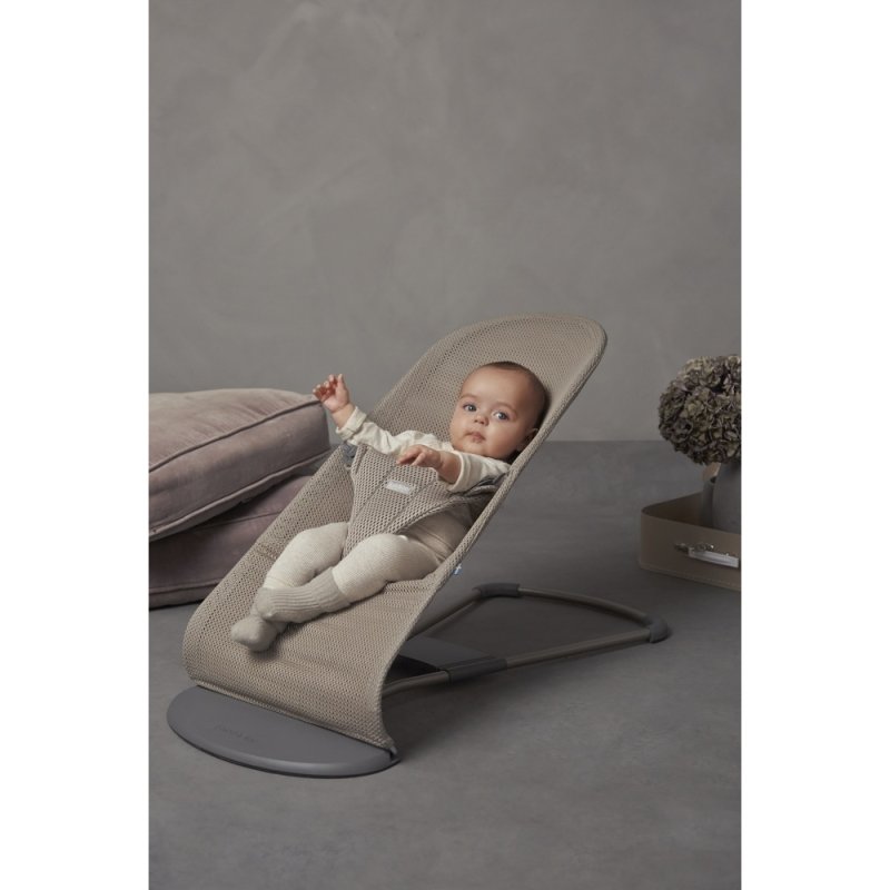 Шезлонг баунсер BABYBJORN