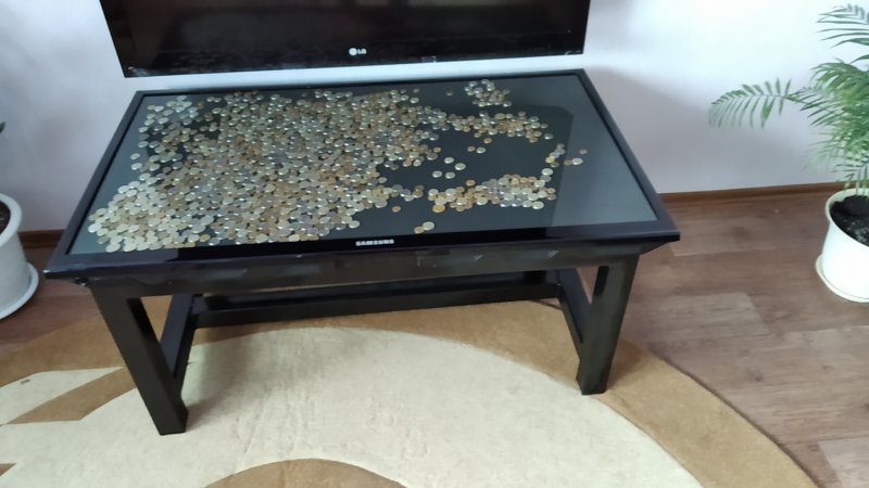 Стол из телевизора ЖК