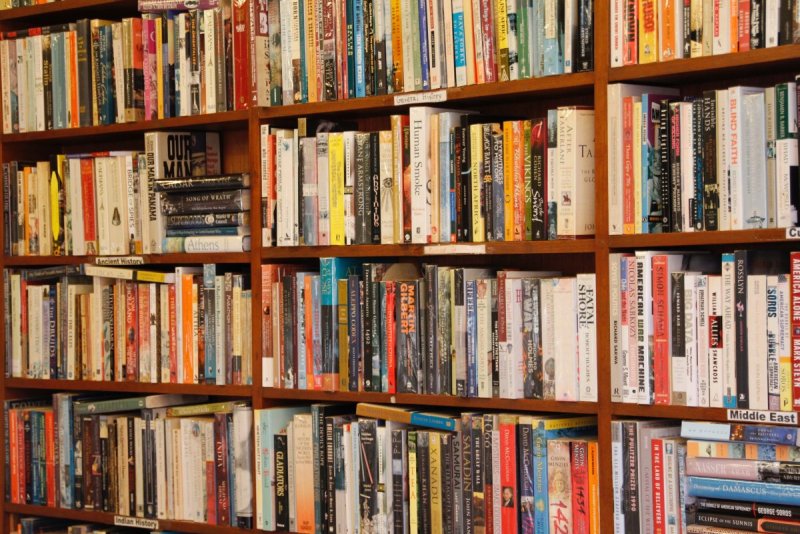 Библиотечные стеллажи для книг