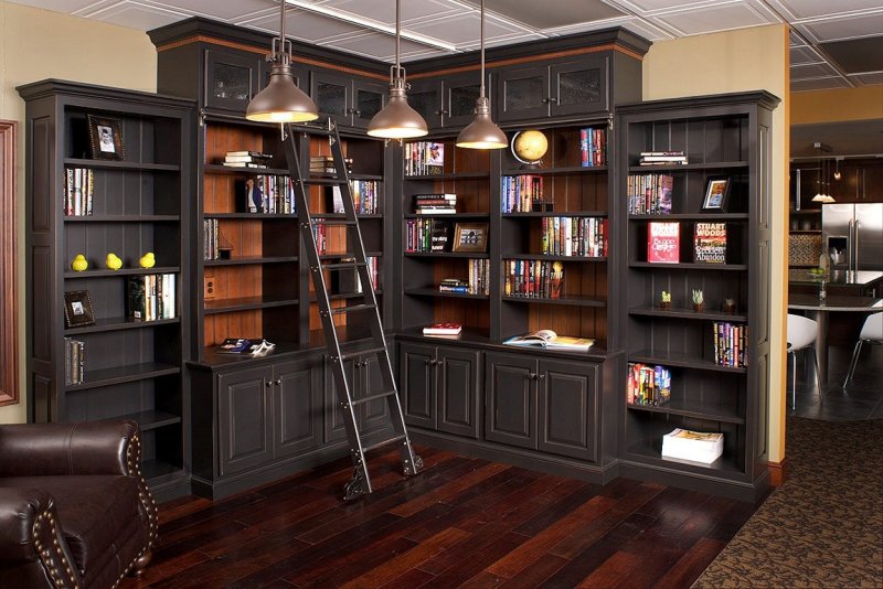 Книжный шкаф в кабинет
