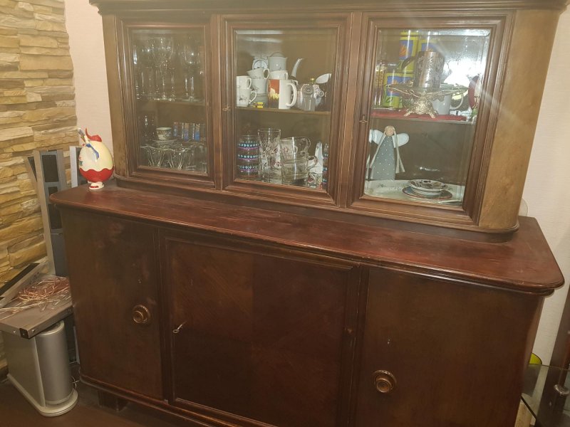 Румынский сервант буфет 60г