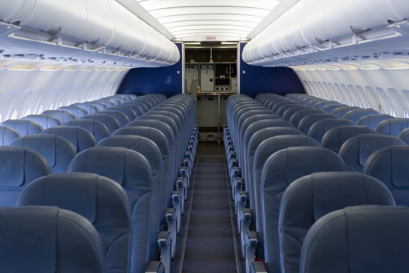 Боинг 737d нутри