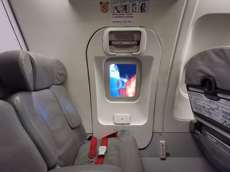 Boeing 737-800 салон эконом