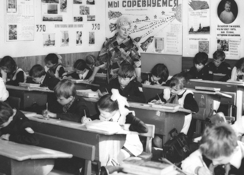 Старинная школа интерьер