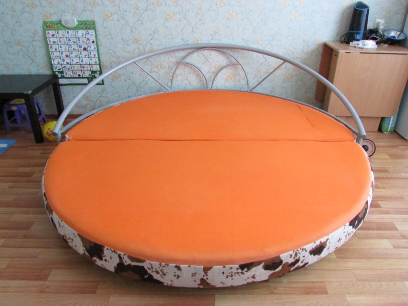 Диван круглый раскладной