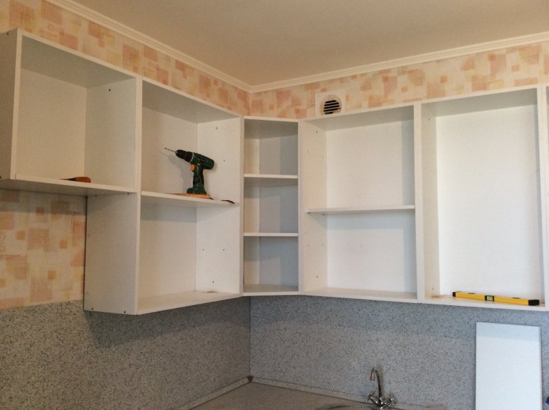 Угловой шкаф на кухню