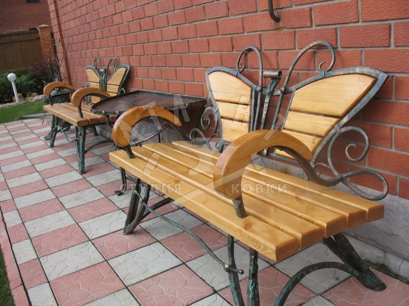 Необычные скамейки для сада