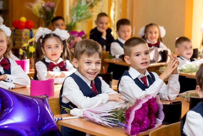 Школьники за партой