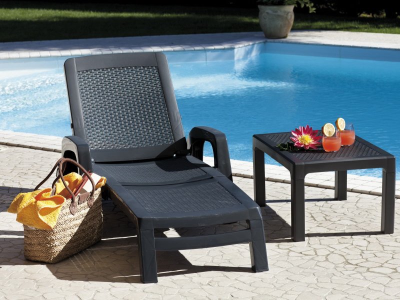 Шезлонг Rattan Miami