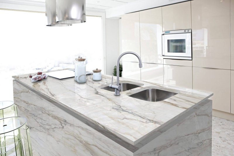 Кварцевый агломерат Calacatta Borghini EQTM 018
