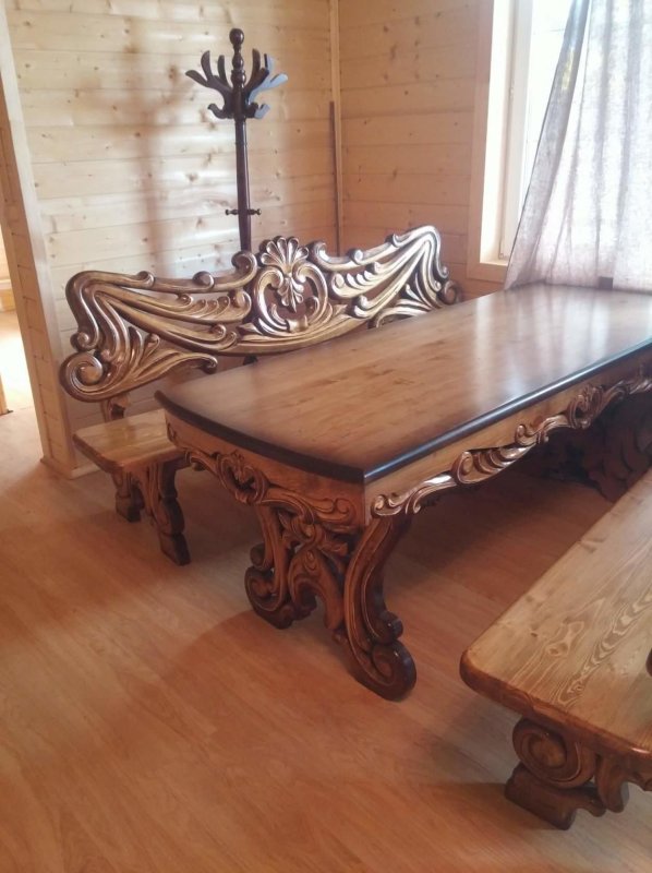 Красивая резная мебель