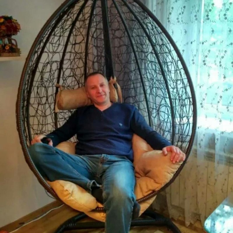 Подвесное кресло Cocoon Chair 810