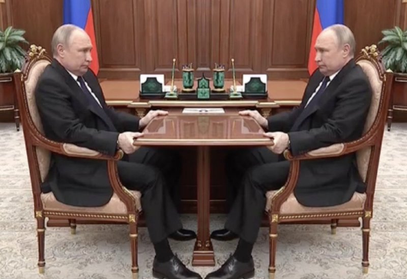 Путин вцепился в стол с Шойгу