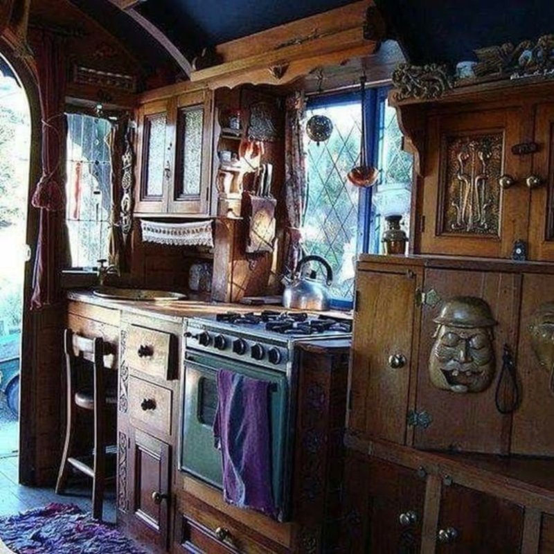 Кухня в цыганском стиле