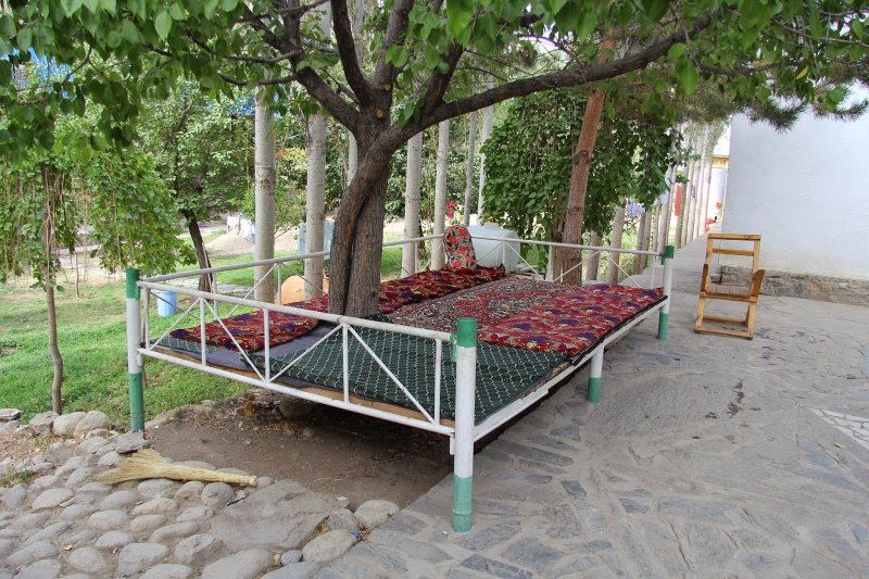 Топчан в Таджикистане