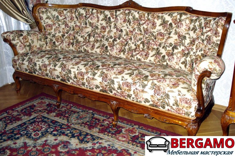 Румынская мебель Ренессанс диван