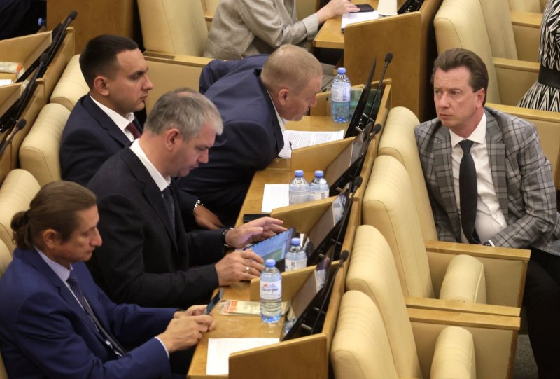 Реклама костюмов с Валуевым