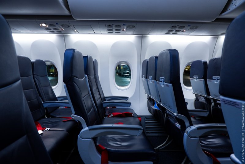 Боинг 737 Макс салон