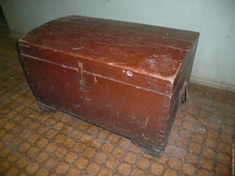 Сундуки старинные деревянные