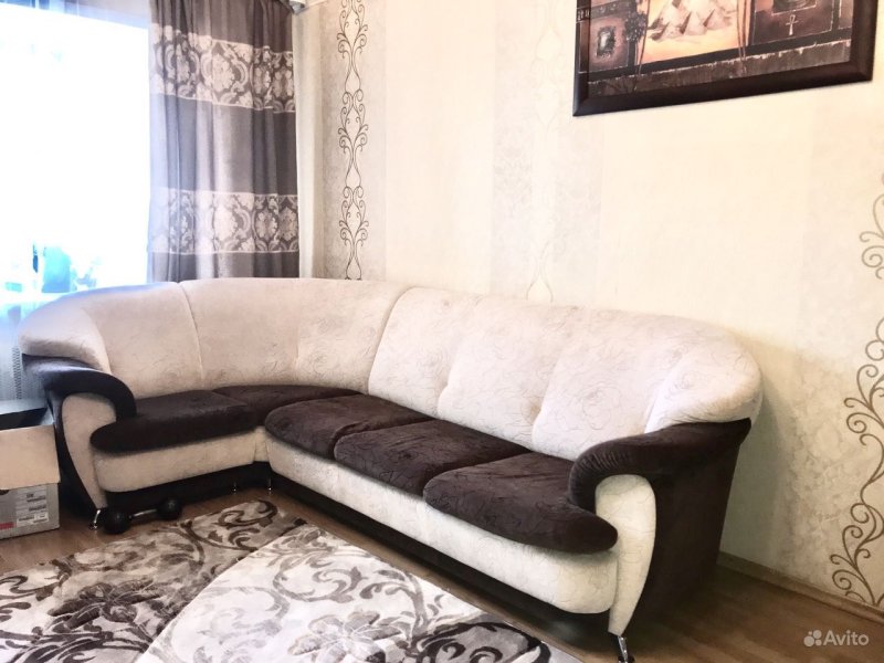 Кожаный диван фирмы ант